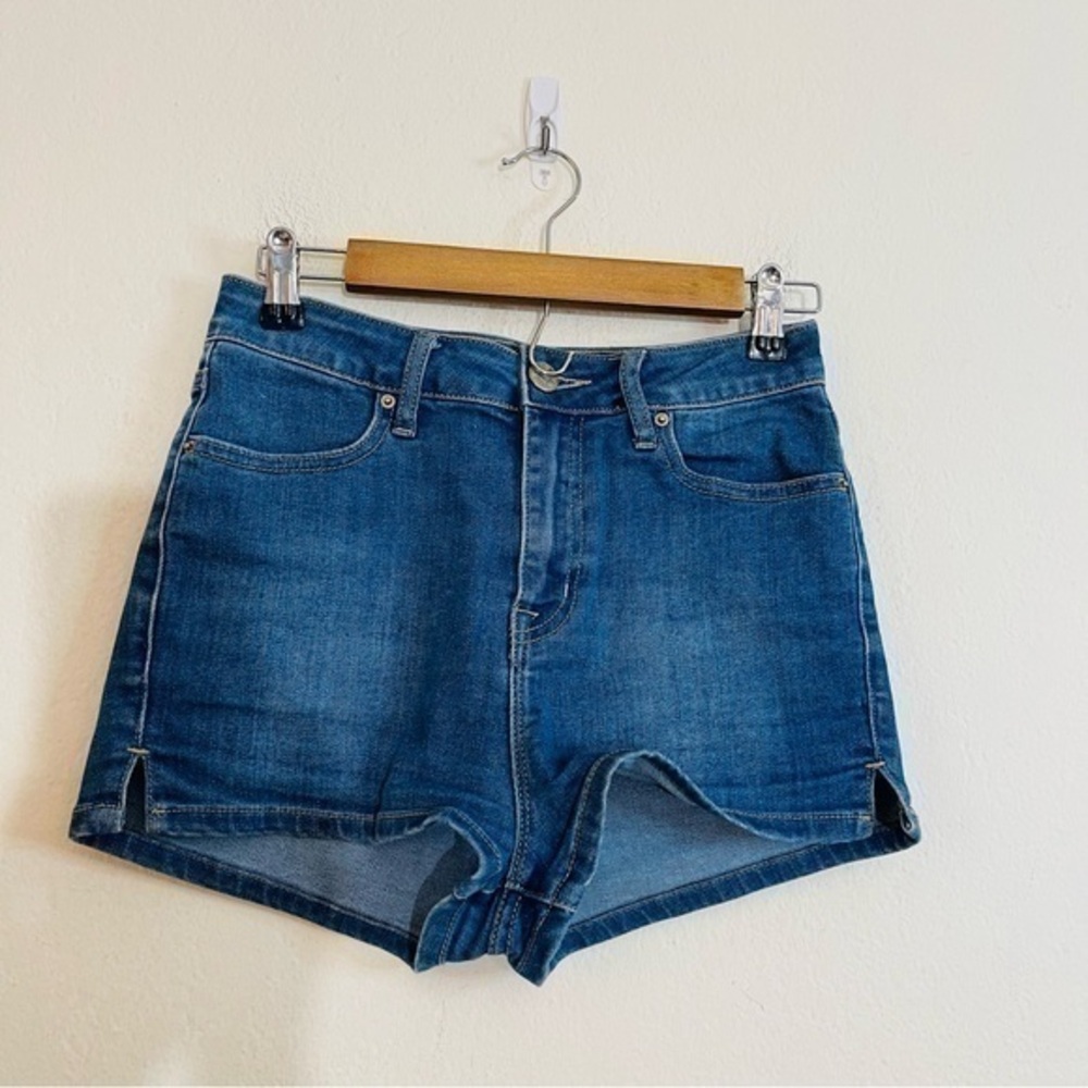 BDG Super Hi-Rise Spade Pin Up Jean Shorts 26 Blue Pockets Stretch